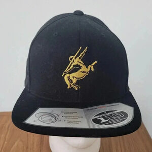 Remy Martin Baseball Hat NWT Cognac 110 Flex Fit SnapBack Black Gold Embroidered